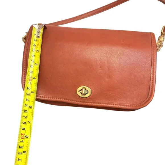 Coach English tan leather pocket purse 9755 - Picture 12 of 15